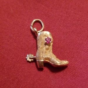 14 kt. Gold Boot pendant